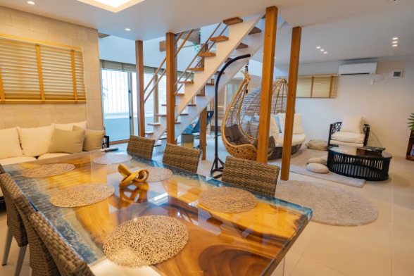 リビングダイニング／Photo：Airbnb