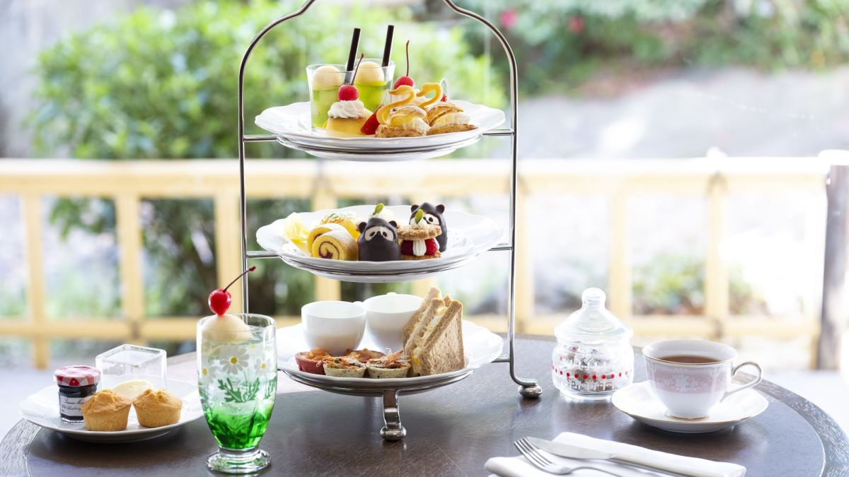 【東京プリンスホテル】昭和喫茶の世界観！レトロかわいいメニューに夢中「レトロモダンアフタヌーンティー」