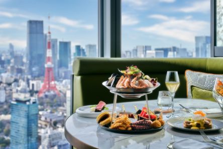 【フェアモント東京】最上階から東京のスカイラインの絶景が広がる！優雅な「サンデーブランチ」が登場