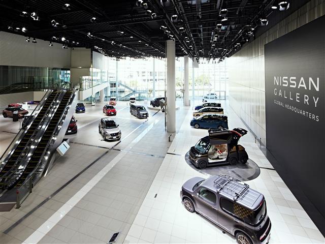 日産 グローバル本社ギャラリー内観1