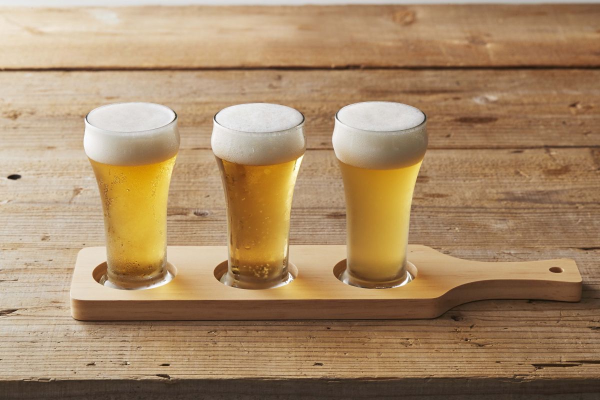 THE BAYS「球団オリジナル醸造ビール3種(BAYSTARS LAGER・BAYSTARS ALE・BAYSTARS WHITE）飲み比べセット」1600円2