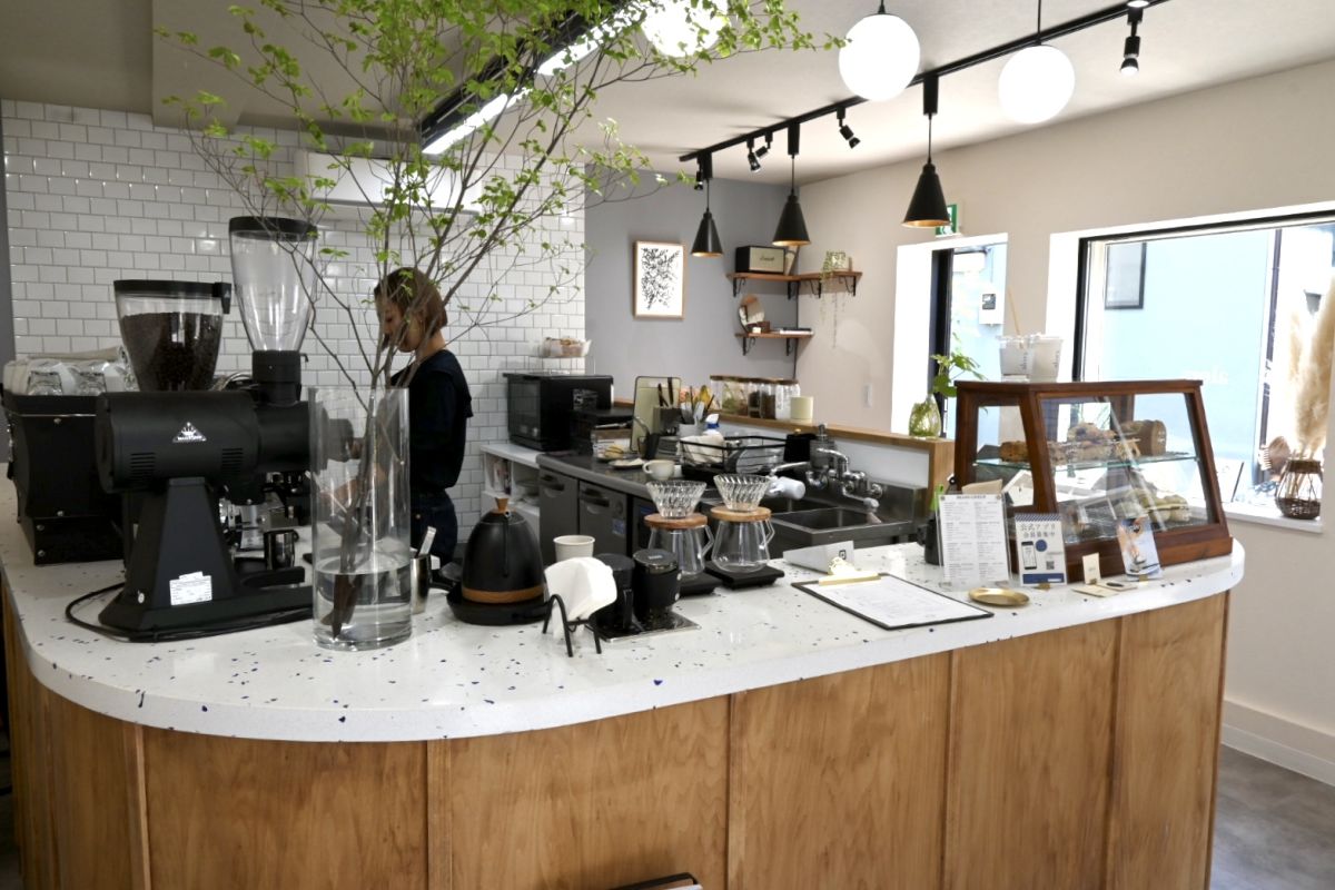 alors店内