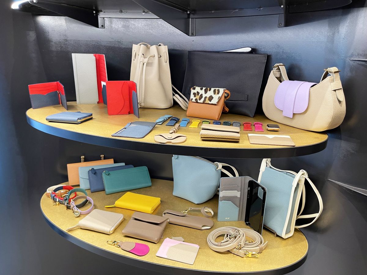 Livelty TOKYO革製品