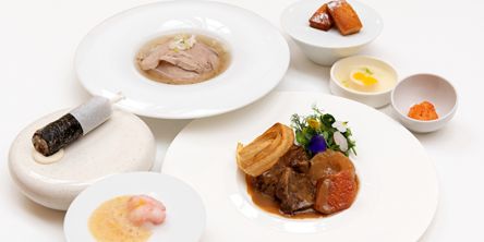 【大阪・鶴橋】コリアタウンの隠れ家「Panga」へ。韓国料理のイメージを覆す、洗練された“モダン韓国料理”を味わう