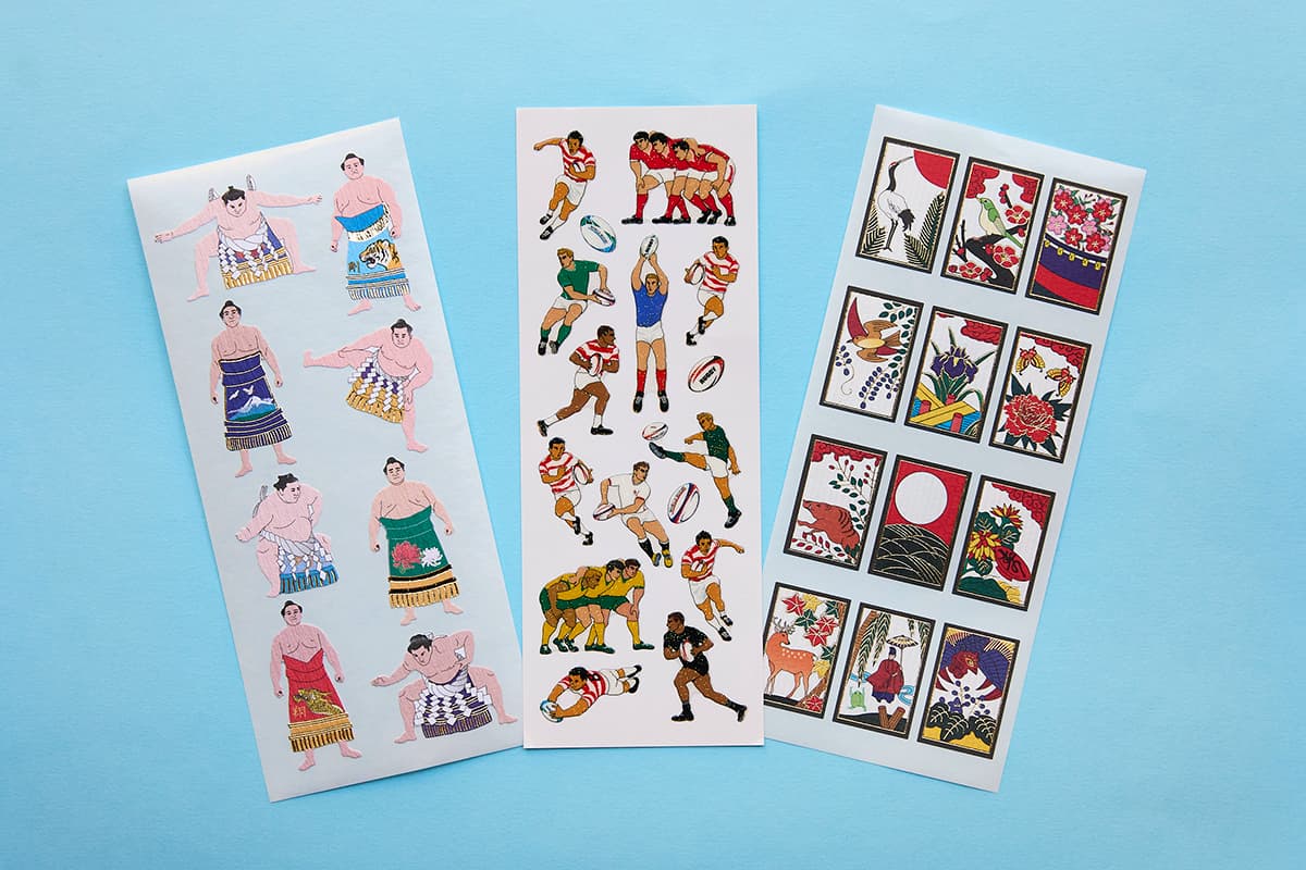 左から「和風シール（相撲）」275円、「ラメ入りシール（ラグビーチーム）」264円、「和風シール（花札）」275円