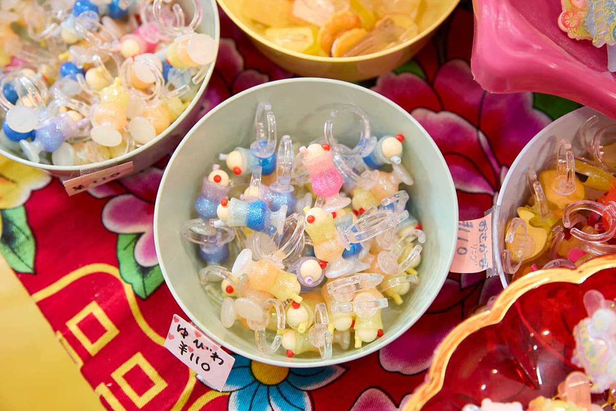 「ゆびわ」各110円