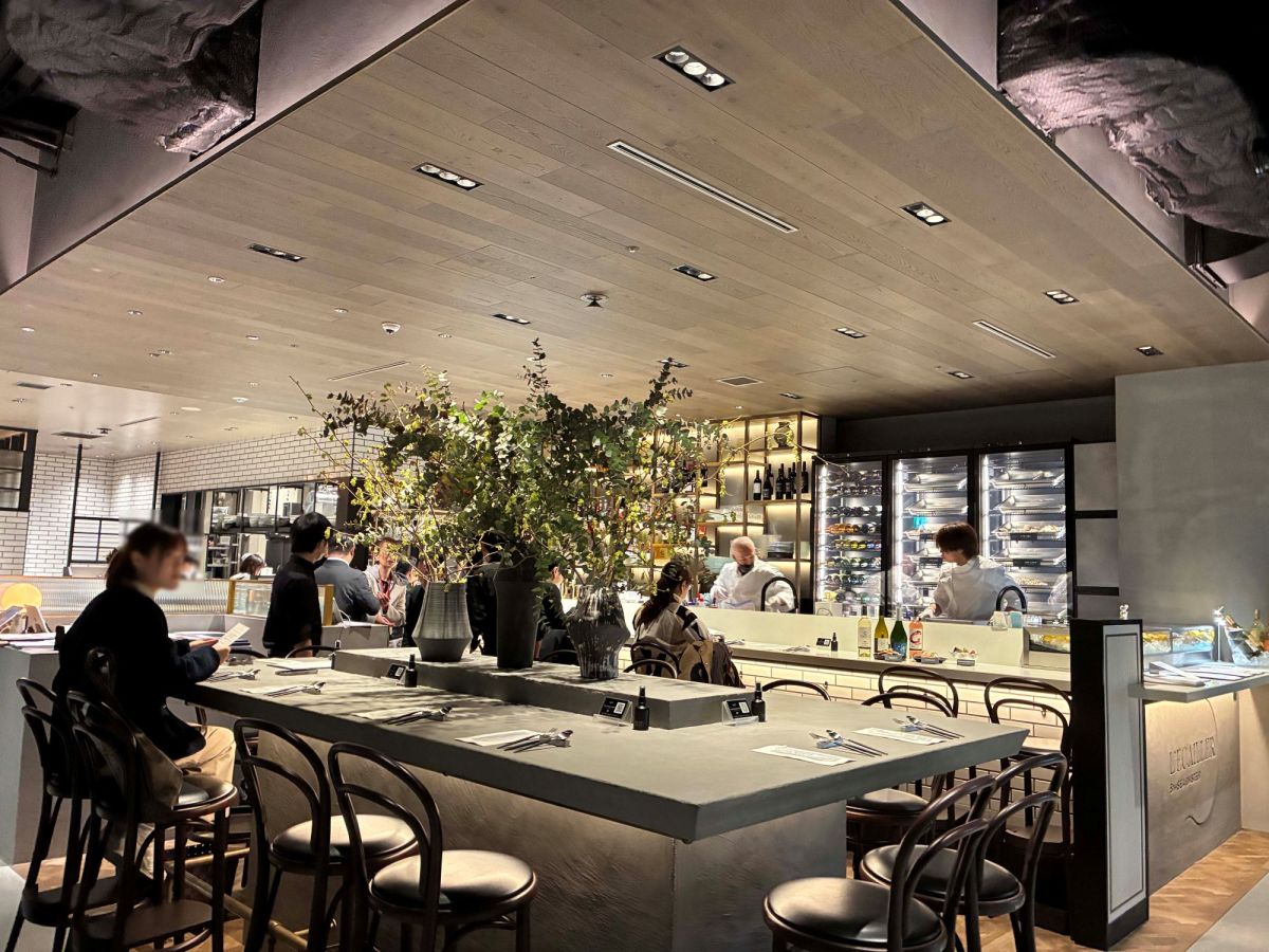 L&rsquo;ECAILLER 8TH SEA OYSTER