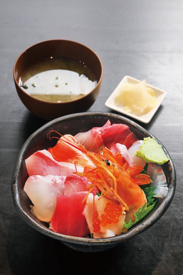 海鮮食堂KUTTA