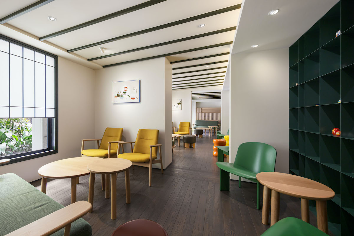 「居間」／写真提供：スターバックス コーヒー ジャパン 株式会社