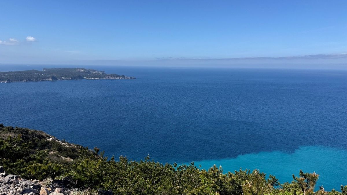 【新島を楽しむ！ 前編】 絶景、グルメ、体験が盛りだくさんの島観光ハイライト