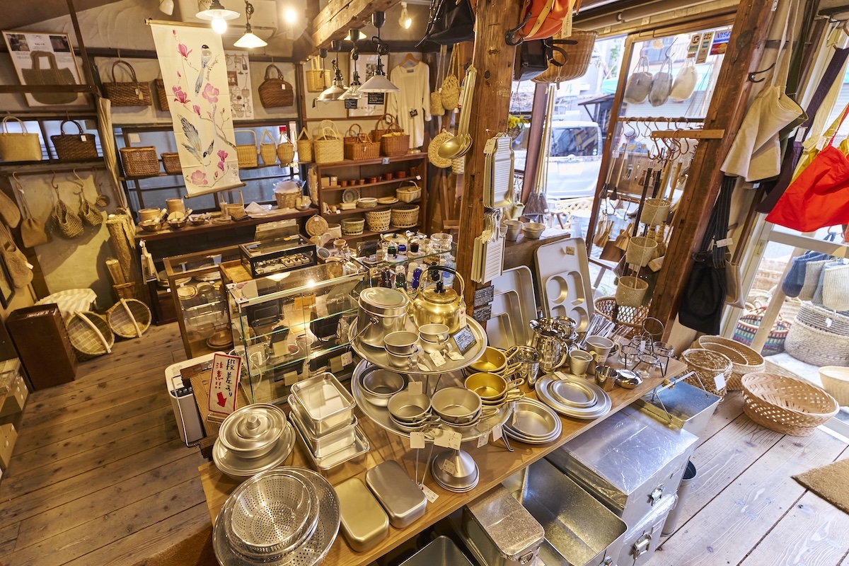 「松野屋」の内観