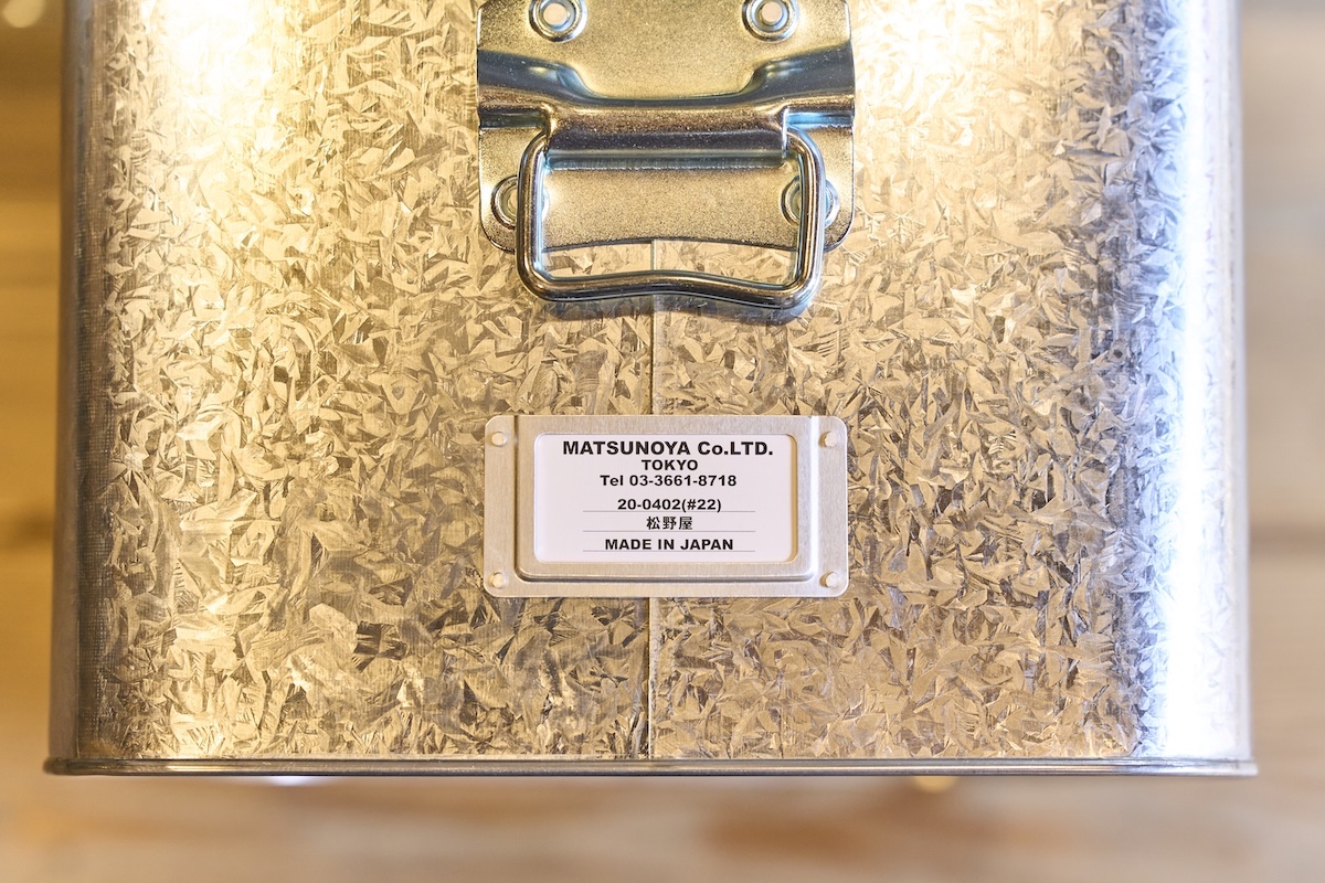 洗えるので園芸用品や掃除用品入れにも最適