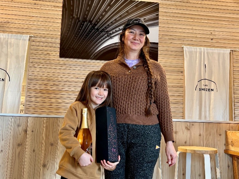 オーナーのエイミーさんと娘さん