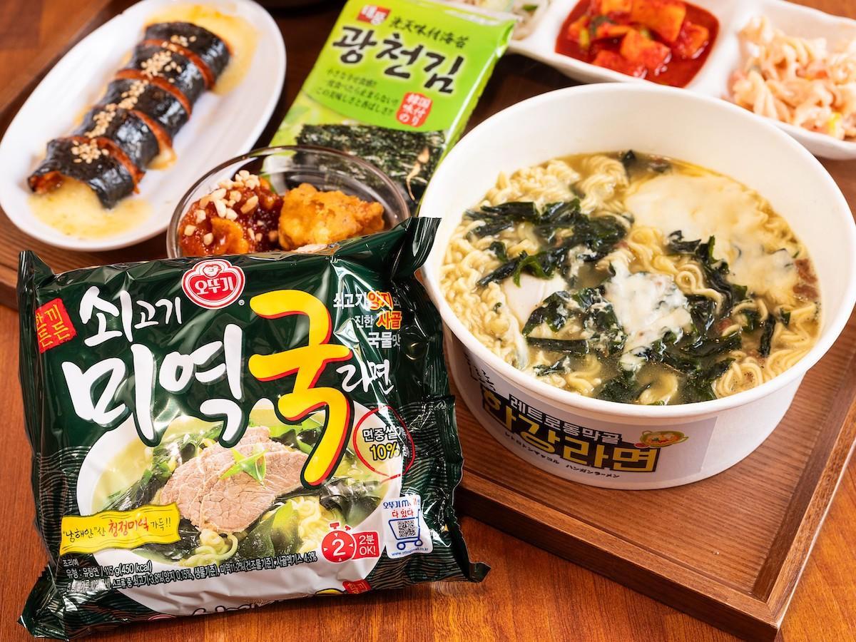 「韓国ラーメン食べ放題定食」 ランチタイム1320円（ディナータイム1760円） ※食べ放題はラーメンカップ交換制