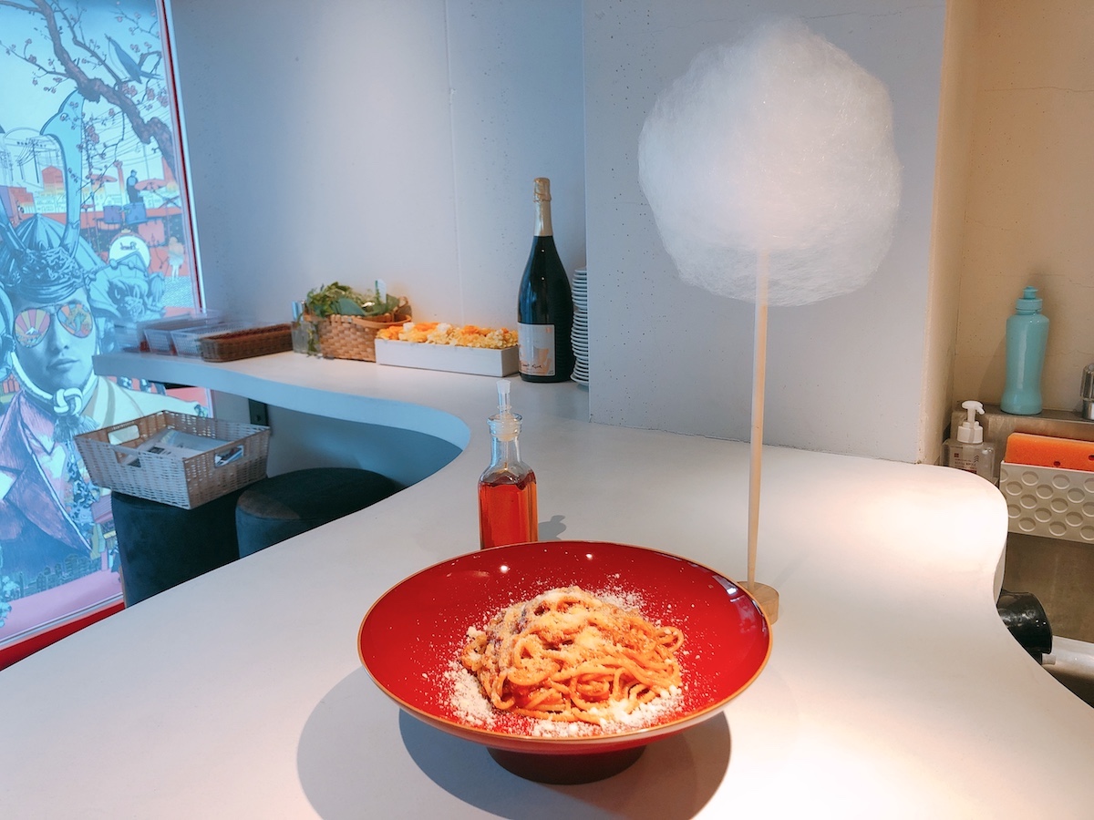 看板メニュー「名物！わたあめボロネーズ」