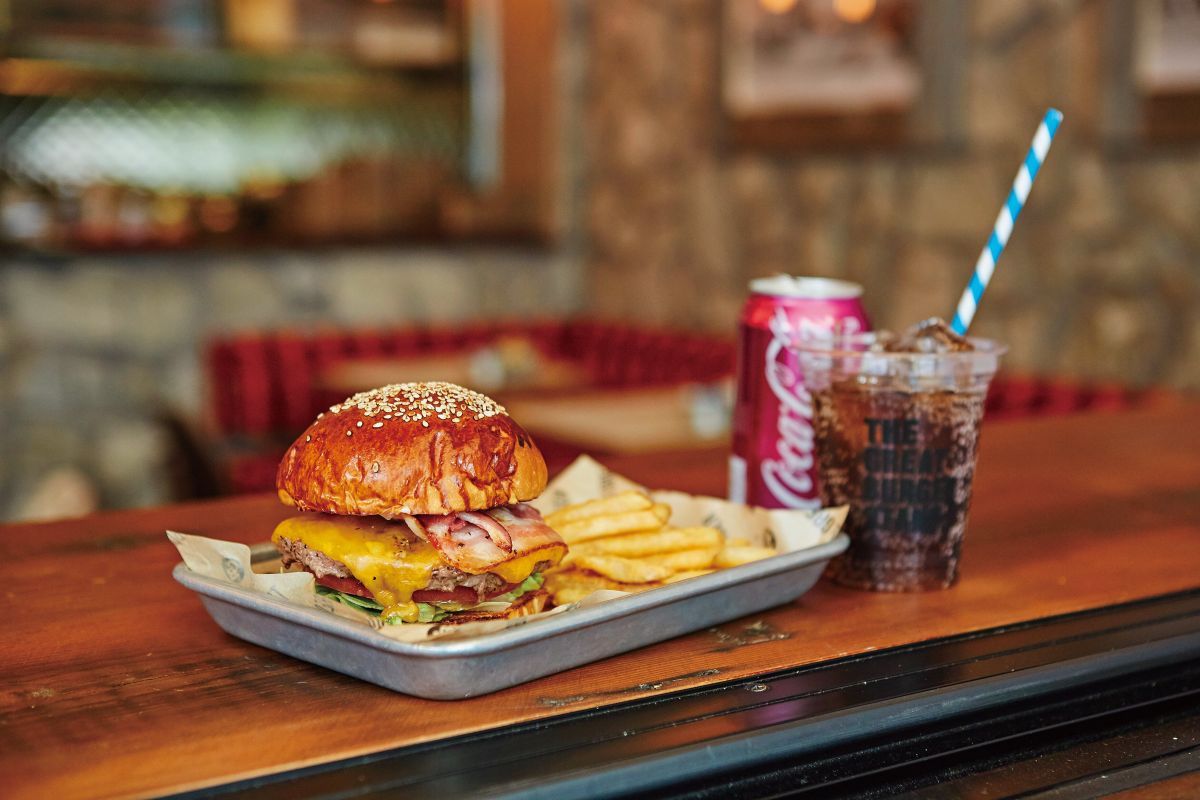 「ベーコンチーズバーガー」1870円