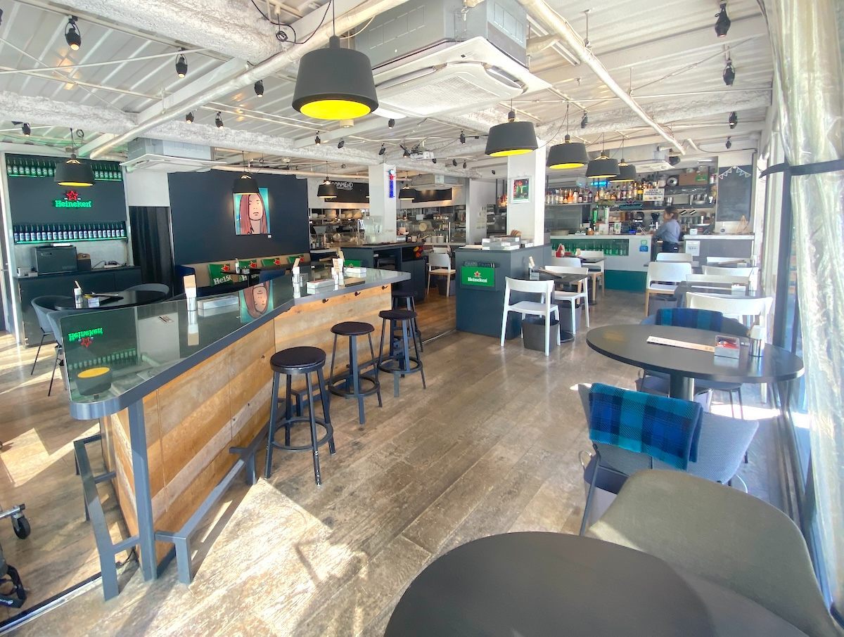 「GOOD MORNING CAFE&GRILL 虎ノ門」店内