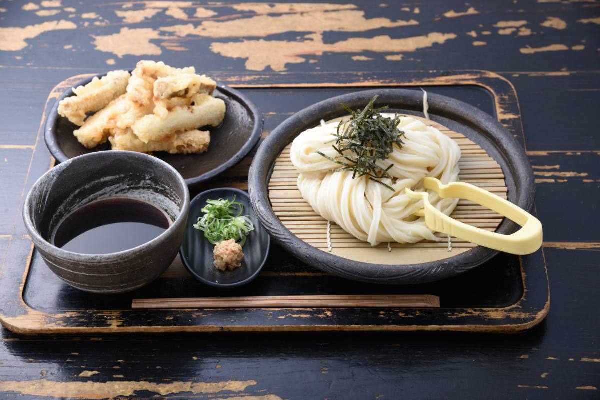 「土ゴボウ天ざるうどん」1400円
