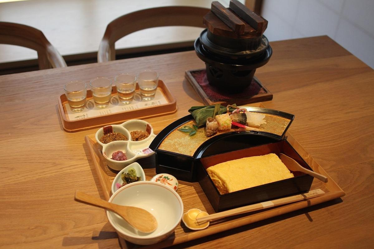 「だしまき御膳と釜たきご飯」2200円