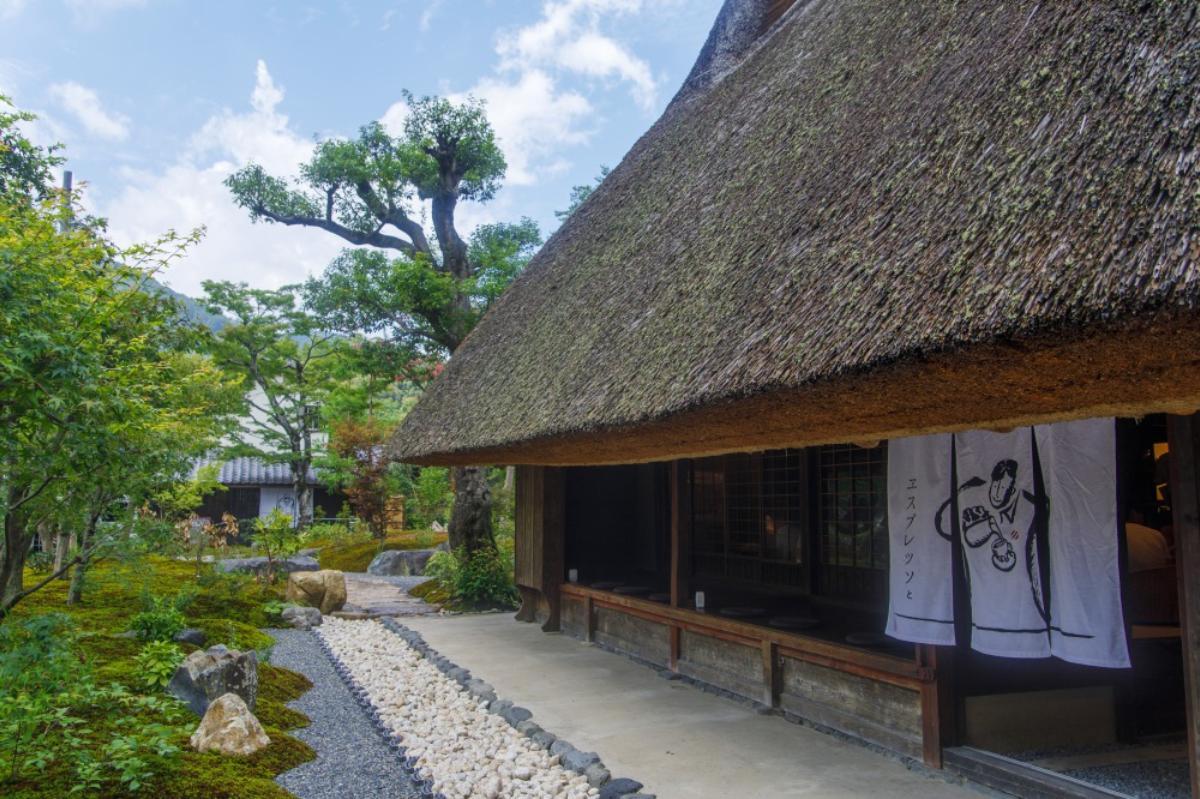 「パンとエスプレッソと嵐山庭園『エスプレッソと』」外観