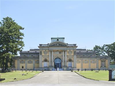 奈良国立博物館