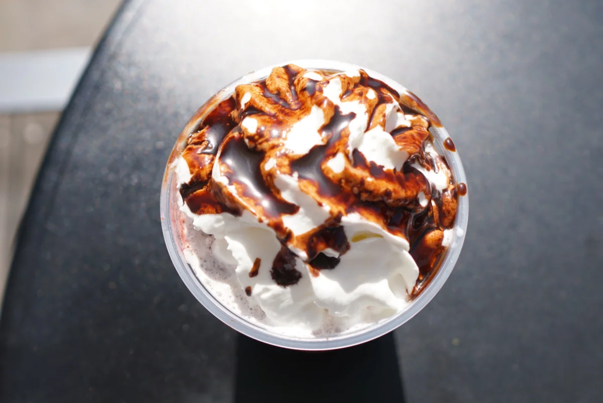 「イチゴ チョコレート フラペチーノ&reg;」トッピング