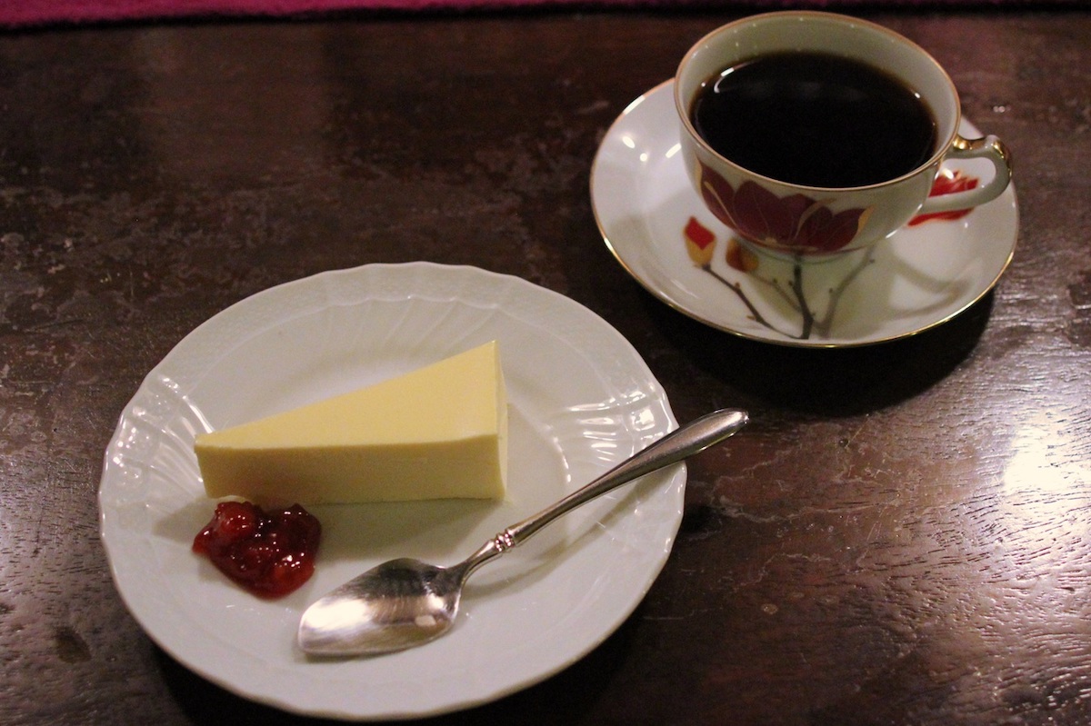 チーズケーキとコーヒー