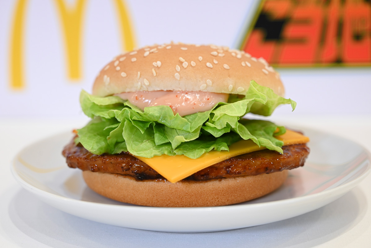てりやき&times;明太バターの相性抜群「博多明太バターてりやき」単品490円～、バリューセット790円～