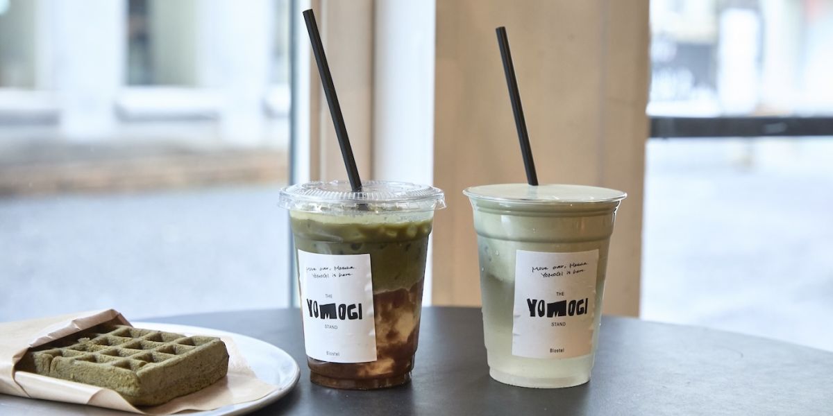 「THE YOMOGI STAND」