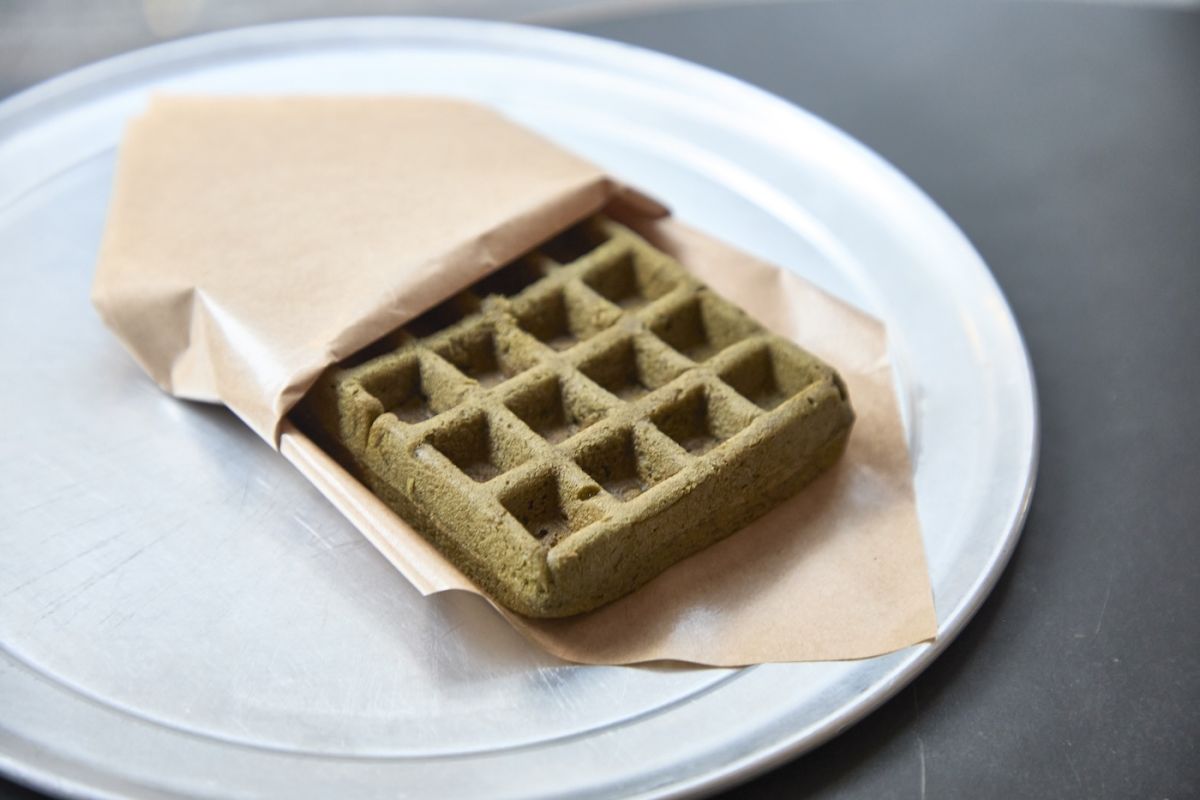 「Yomogi Waffle」1200円（ハーフ650円）
