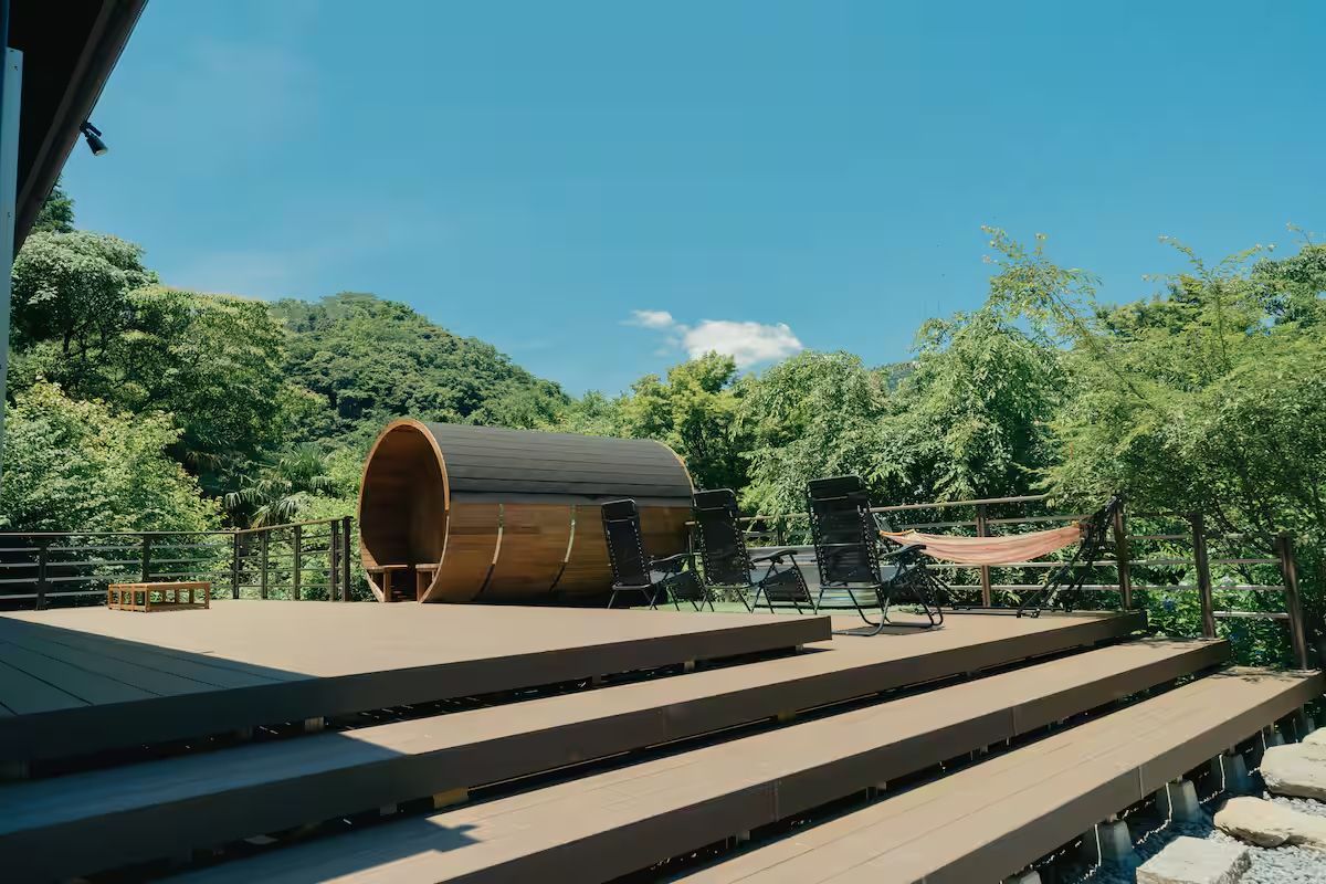 ウッドデッキ／Photo：Airbnb