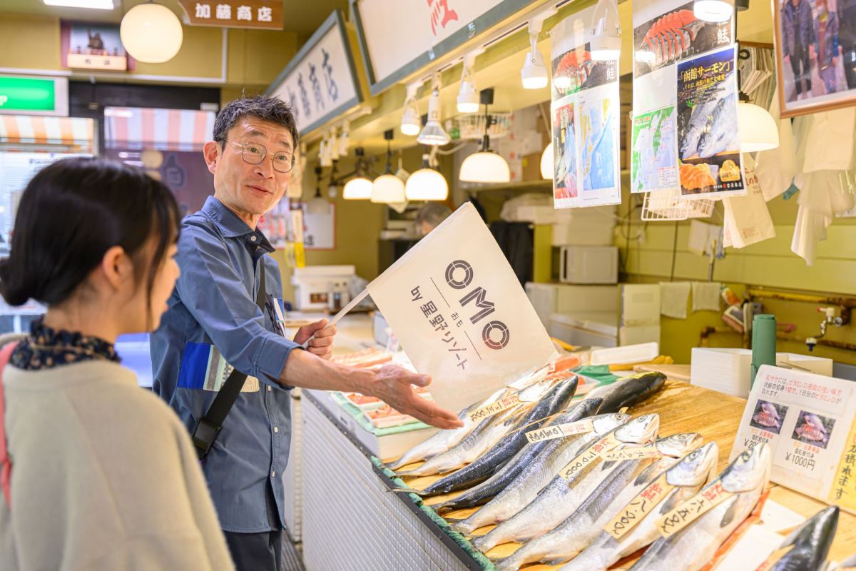 「なまら満足!朝の自由市場 専門店めぐり