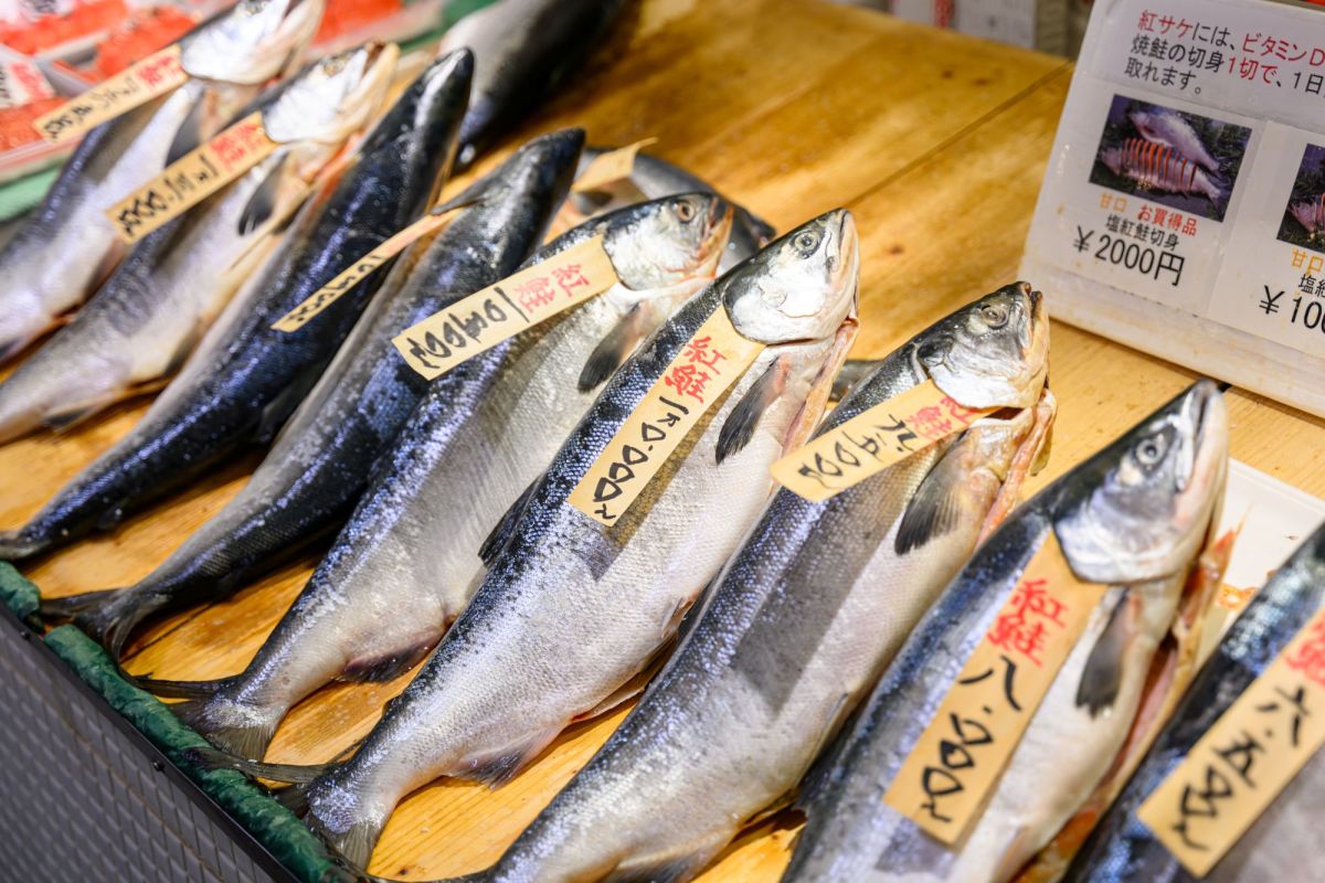 本格的な仕入れはもちろん、刺身用のパックは1000円以下のものあって安い！
