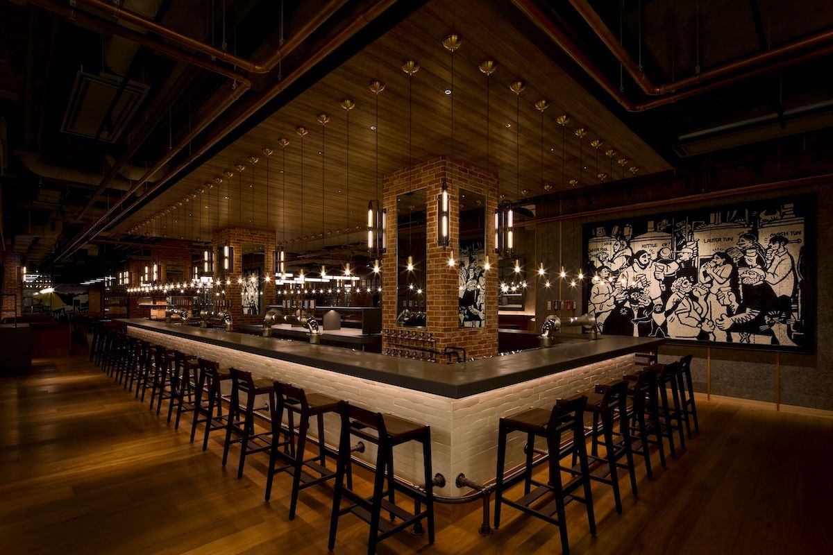 「YONA YONA TOKYO BREWERY」店内