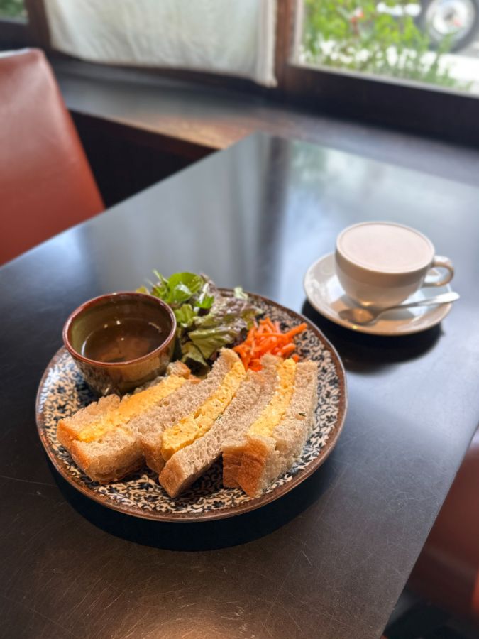 「たまごサンド」（スープ、サラダ付き）1400円