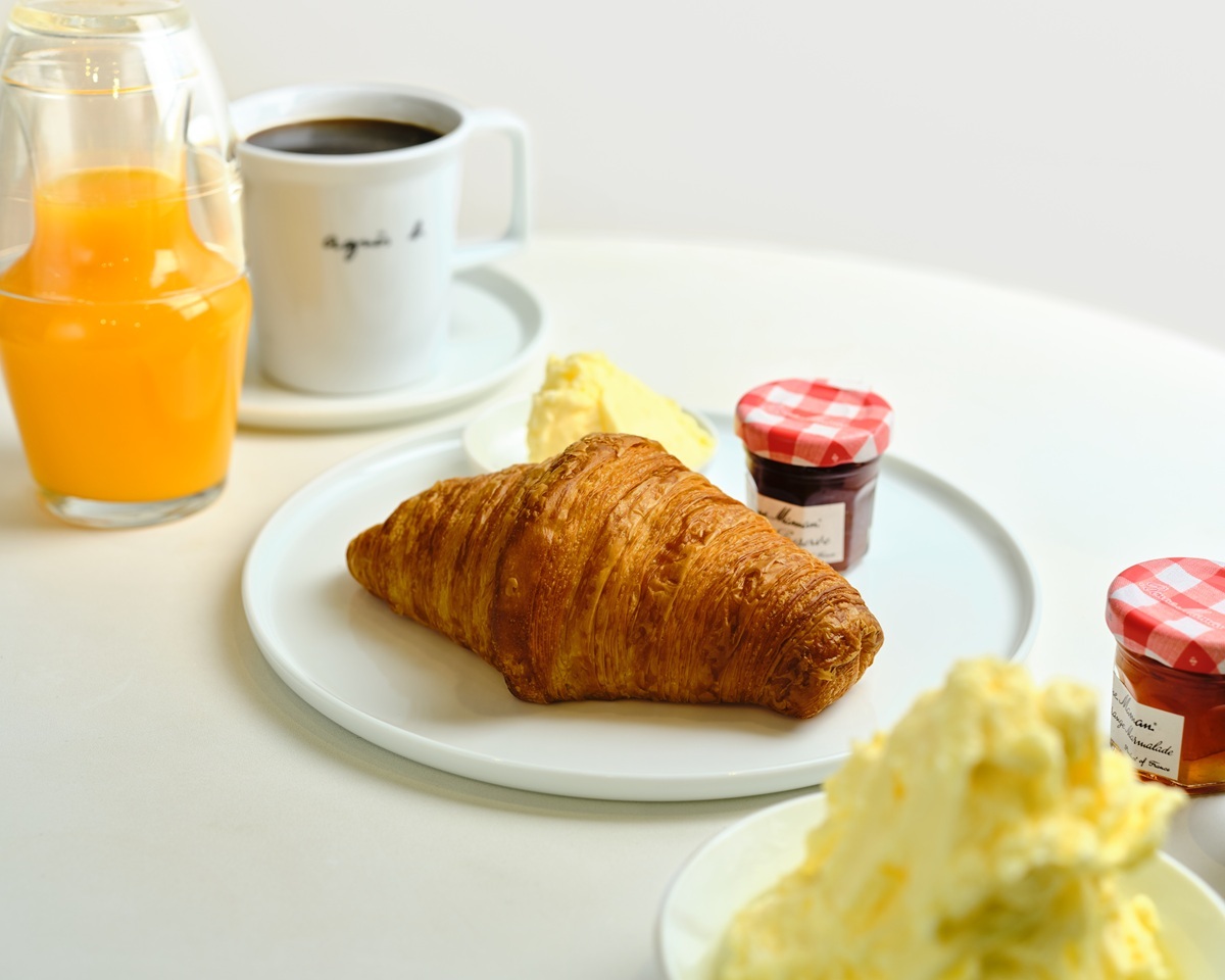 写真提供：アニエスベー カフェ神戸阪急店／Photo：Yoshiki Okamoto