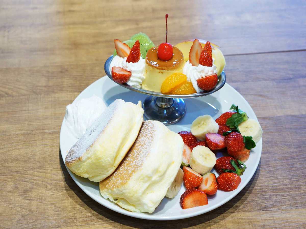「プリンアラモードパンケーキ」2460円