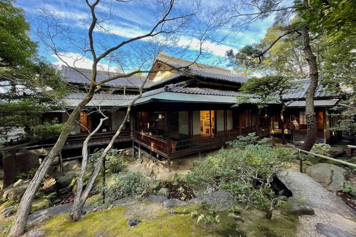 「爲三郎記念館」外観