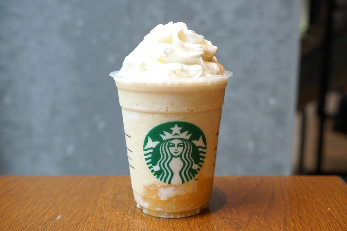 「ハニー バナナ フラペチーノ®」全体