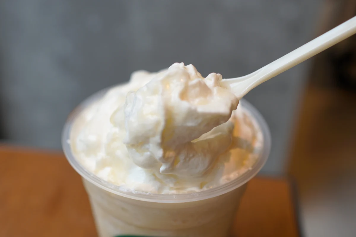 「ハニー バナナ フラペチーノ®」トッピング