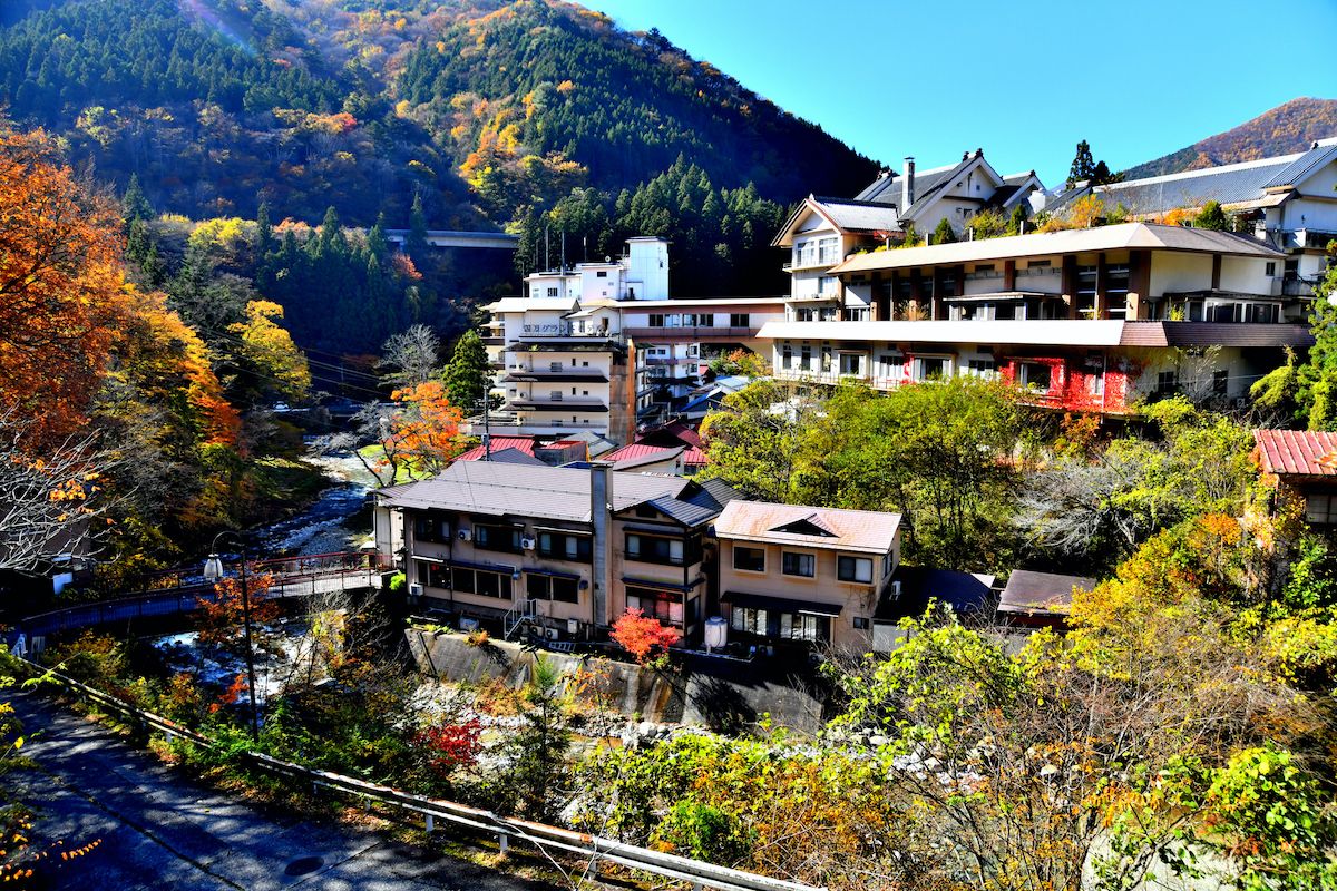 四万温泉