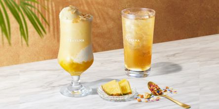 【スタバ新作・2026】とっておき！ 夏のトロピカル味「パイン & ココナッツ フローズン ティー フロート」が6月17日（水）から発売！