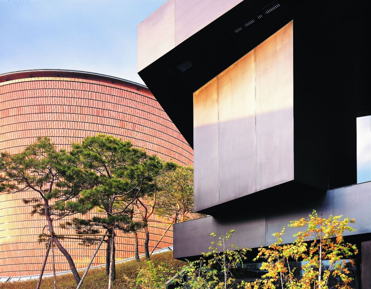 MUSEUM1はマリオ・ボッタの設計／提供：リウム美術館