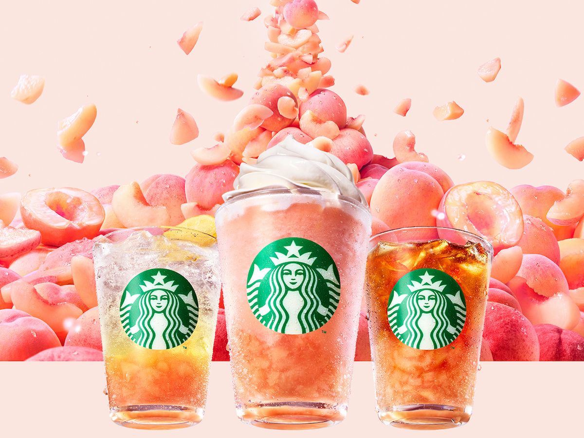 左から「チラックス ソーダ ピーチ」Tall 579円/Grande 624円/Venti&reg; 668円（持ち帰り）、TaGrande 6ll 590円/35円/Venti&reg; 680円（店内利用）、「ピーチ & ピーチミルク フラペチーノ&reg;」707円（持ち帰り）、720円（店内利用）、「クラフト ジューシー ピーチ ティー」Tall 618円/Grande 663円/Venti&reg; 707円（持ち帰り）、Tall 630円/Grande 675円/Venti&reg; 720円（店内利用）