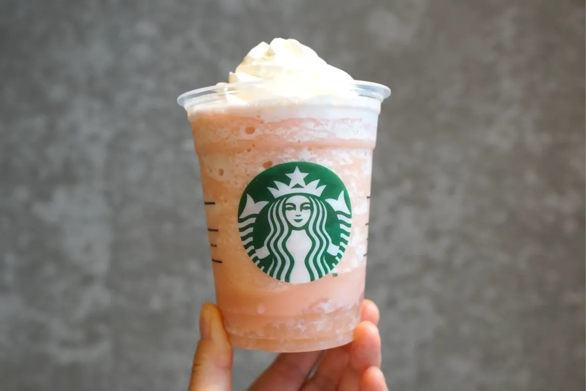「ピーチ & ピーチミルク フラペチーノ®」カロリー