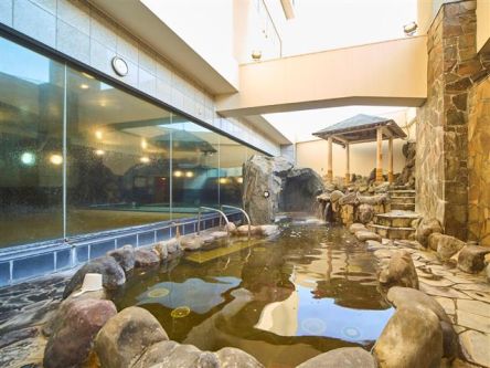 東京都の日帰り温泉・スパ8選！！露天風呂や源泉かけ流しなどおすすめ癒しスポットを紹介