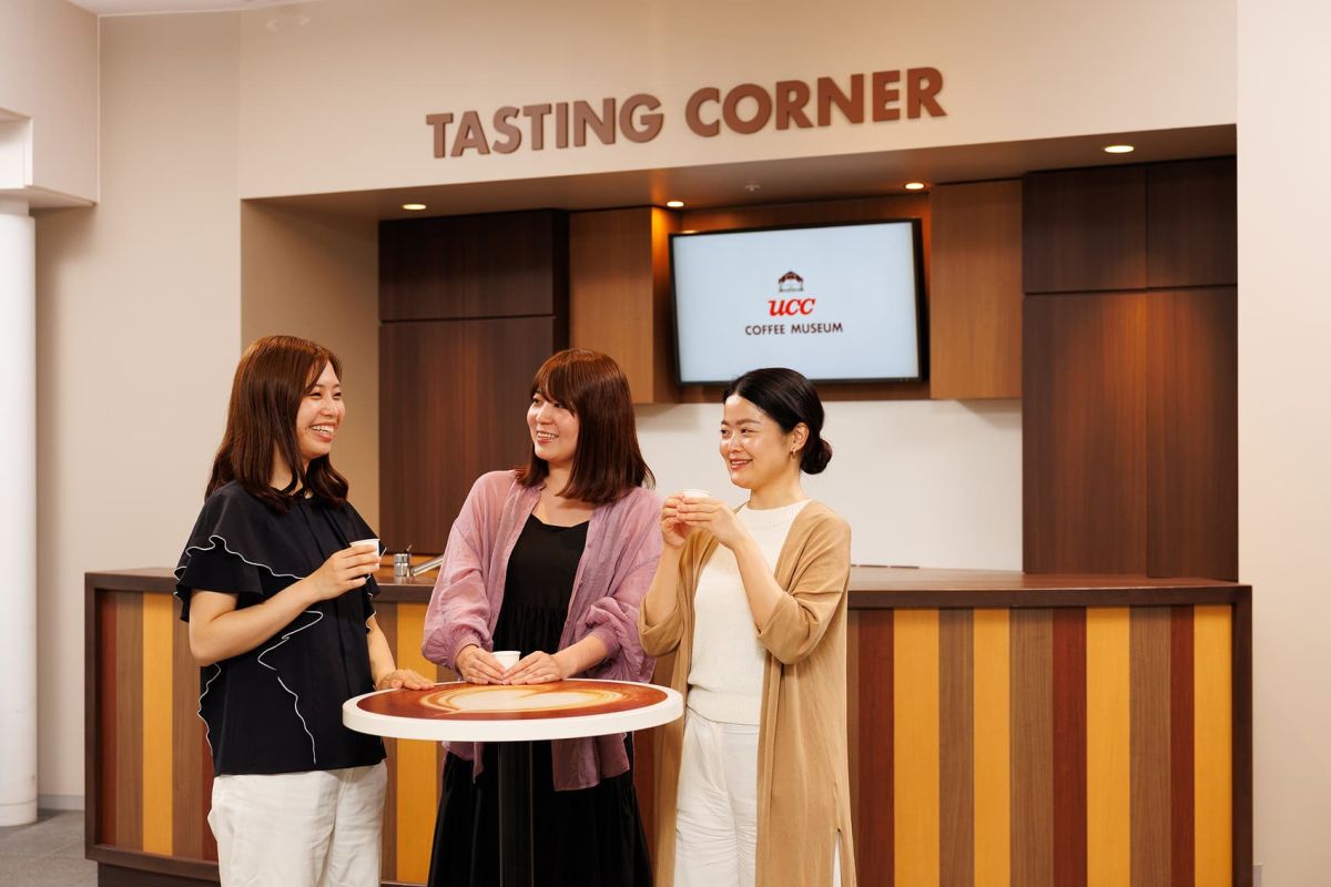 一日4回のテイスティングコーナー