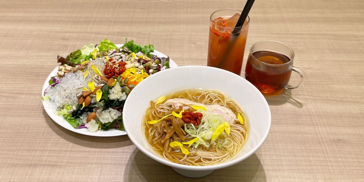 【青山】「10ZEN 青山店」のヘルシー薬膳スープ麺＆漢方茶で、心も体もやさしく整う