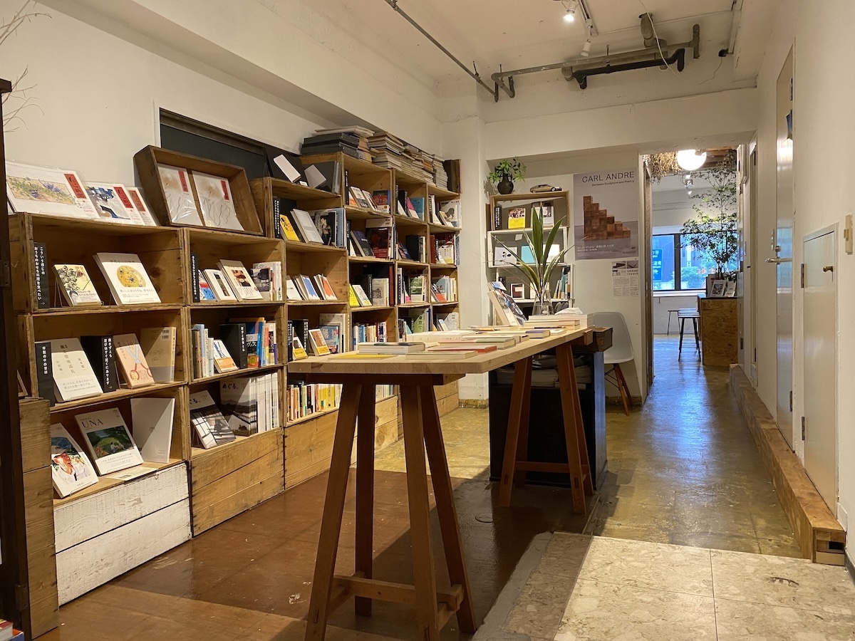 「BOOKSHOP 無用之用」店内