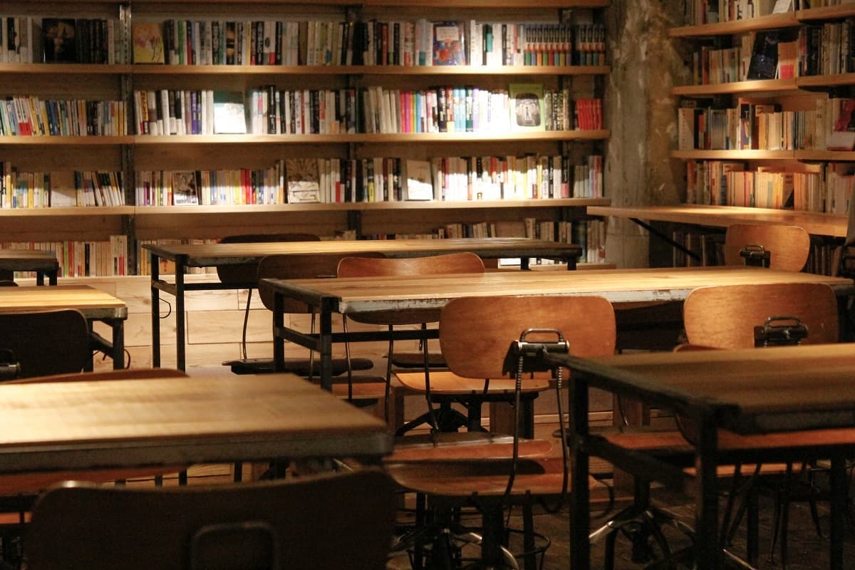 「森の図書室」店内
